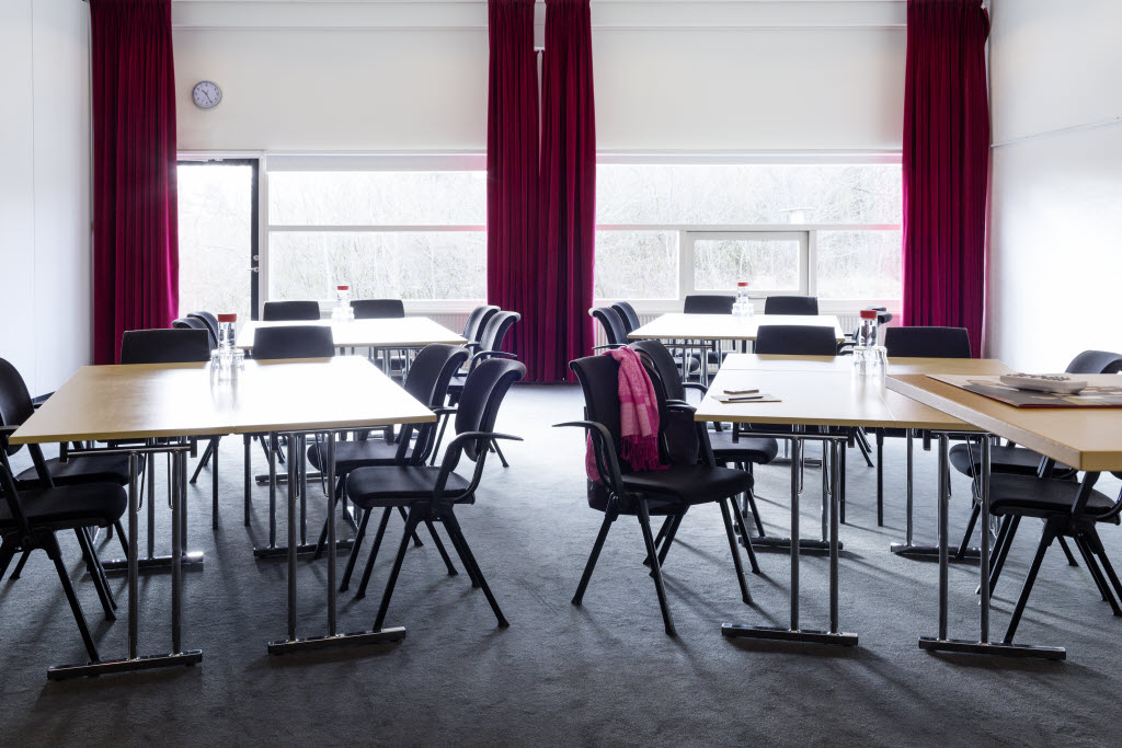 Copyright: Mads Armgaard, Graae, Armgaard & Bangsbo Photigraphy Meeting room, Lyng, Conference